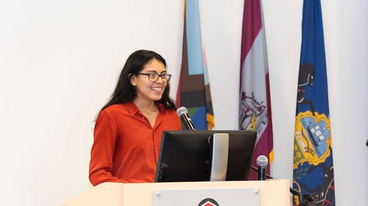 Dani Arcos Narvaez, a Psychology major, was recently named to the All-Pennsylvania Academic Team, sponsored by Phi Theta Kappa (PTK), the international honor society for two-year colleges, and The Pennsylvania Commission for Community Colleges. 照片 by Linda Johnson